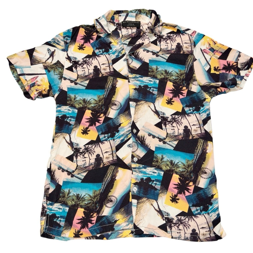 No Boundaries Mens Surfer Themed Hawaiian Shirt 100% Rayon Size Small‎ Vice City